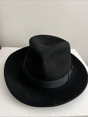 Goorin Bros Black Wool Hat with Branded Interior (The doctor)